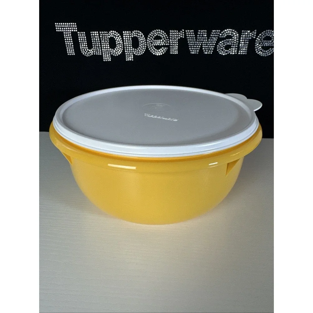 Tupperware Ultimate Mixing Bowl Flat Bottom 12 Cup / 2.9L Yellow  Orange Color !
